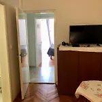 Apartment Nede *